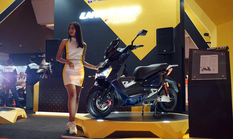 United E-Motor Meriahkan International Motor Show (IIMS) Surabaya 2025