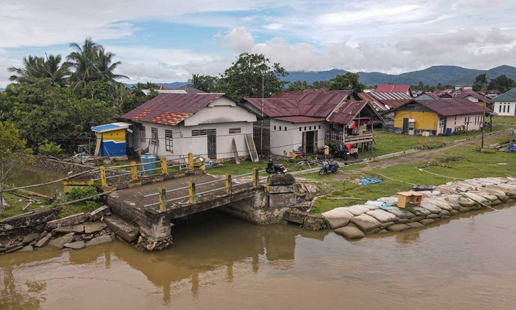 Rencana Pembangunan Tanggul Permanent di Konawe Untuk Atasi Abrasi