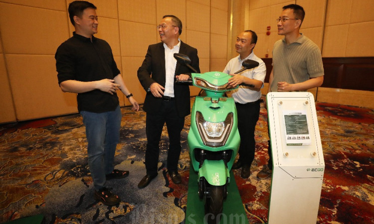 Penyewaan Sepeda Motor Listrik