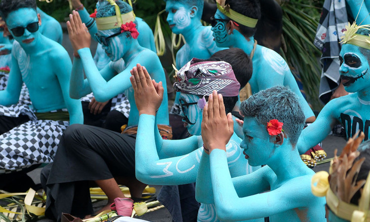 Tradisi Ngerebeg di Desa Tegallalang Bali
