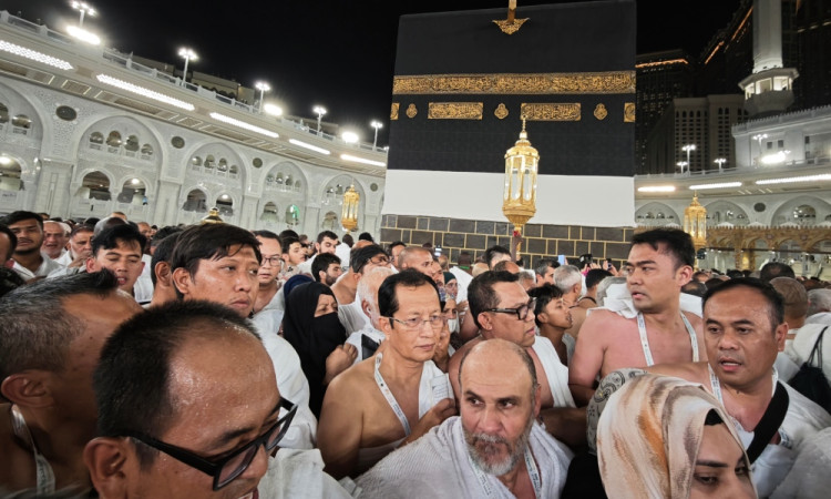 Menag Menunaikan Umrah Wajib
