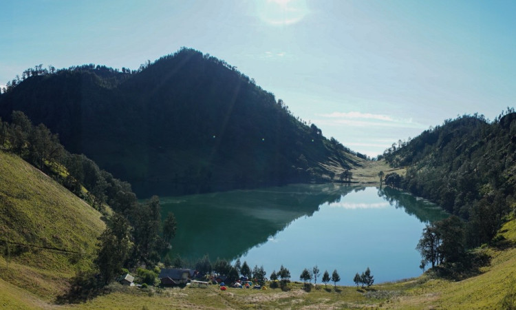 Kunjungan Wisata Pendakian Gunung Semeru