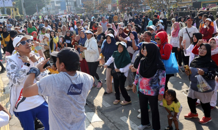 Antusias Hari Bebas Kendaraan Bermotor di Depok