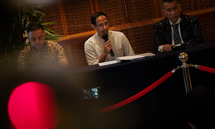 Nadiem Makarim Klarifikasi Terkait Isu Pengadaan Chromebook