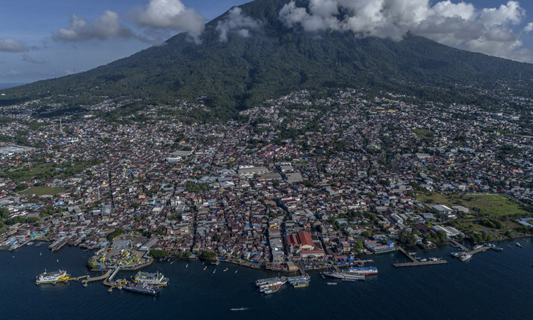 Pelabuhan Tersibuk Yang Menunjang Perekonomian di Ternate
