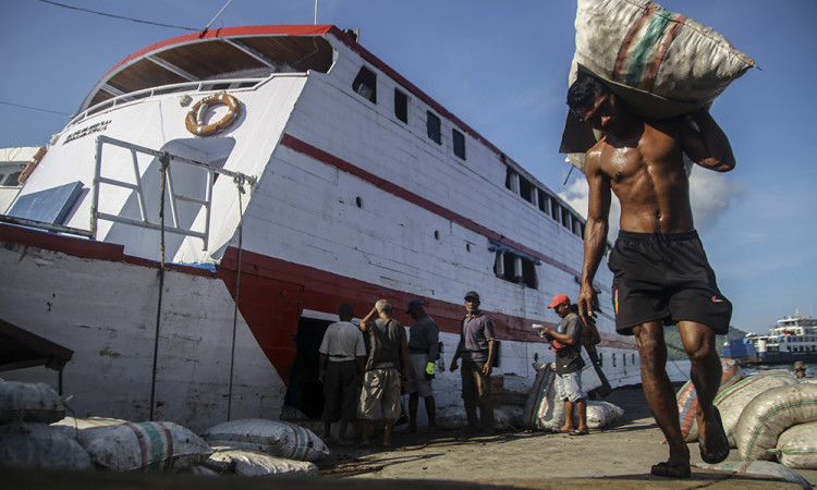 Pelabuhan Tersibuk Yang Menunjang Perekonomian di Ternate