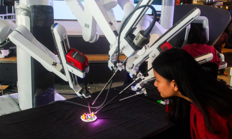 Teknologi Robotic Untuk Operasi Bedah