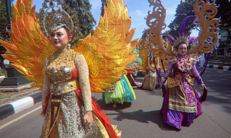 Festival Helaran Budaya di Kabupaten Bogor