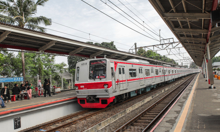 Jumlah Pengguna KRL Meningkat Hingga 35%