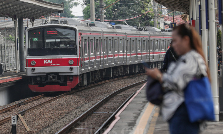 Jumlah Pengguna KRL Meningkat Hingga 35%