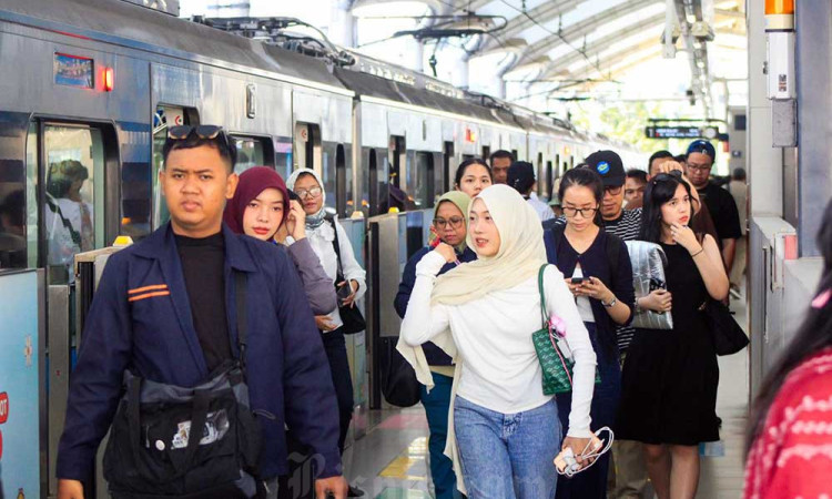 Sebanyak 3.692.387 Pelanggan Naik MRT Jakarta Sepanjang Mei 2025