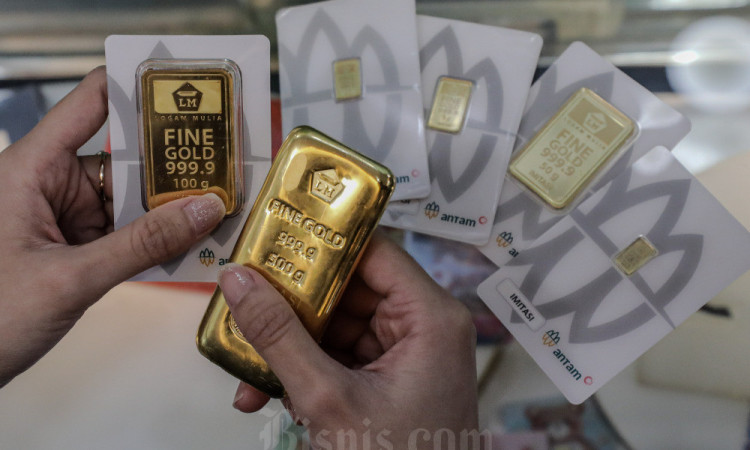 Harga Emas Antam Alami Penurunan