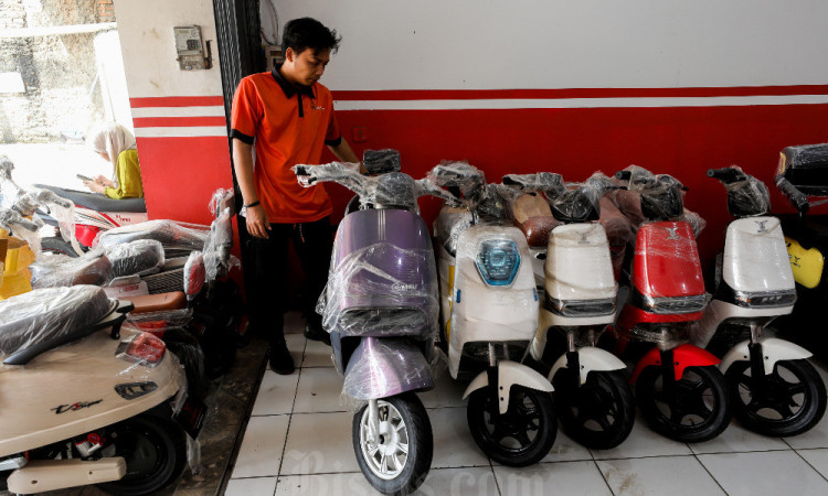 Pemerintah Pastikan Subsidi Sepeda Motor Listrik Akan Berlanjut Pada Tahun Ini