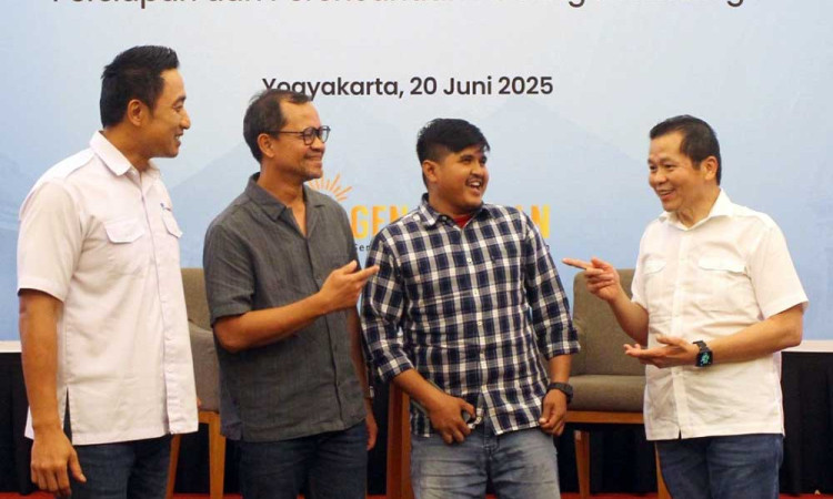 AXA Mandiri Berikan Polis Asuransi Mandiri Mikro Sejahtera untuk UMKM Yogyakarta
