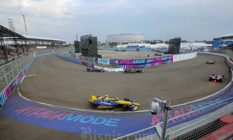 Pembalap Tim Kiro Racing Dan Ticktum Juara Dalam Ajang 2025 Sarinah Jakarta E-Prix