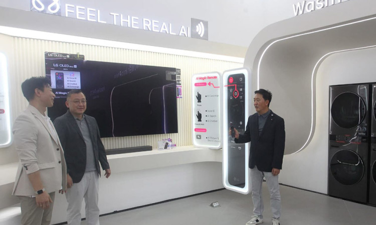 Produk Premium LG Sematkan Teknologi AI dan IoT