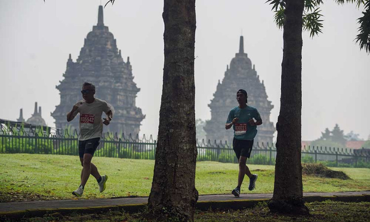 Ribuan Pelari Meriahkan Mandiri Jogja Marathon 2025