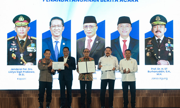 Penandatanganan Naskah DIM RUU KUHAP