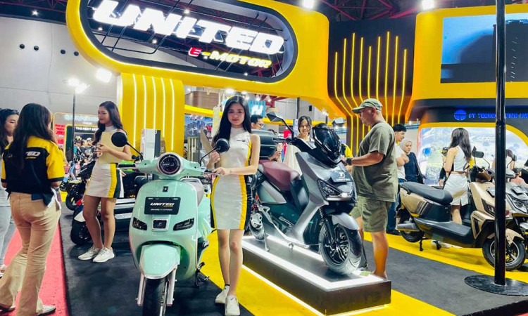 United E-Motor Tawarkan Diskon Motor Listrik Hingga Rp16 Juta