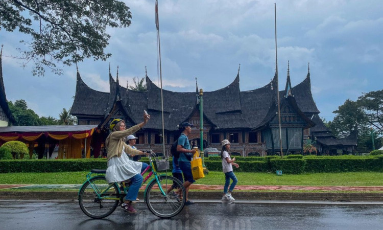 Menteri Pariwisata berupaya mendorong pertumbuhan ekonomi di sektor pariwisata selama momen libur sekolah periode Juni-Juli 2025
