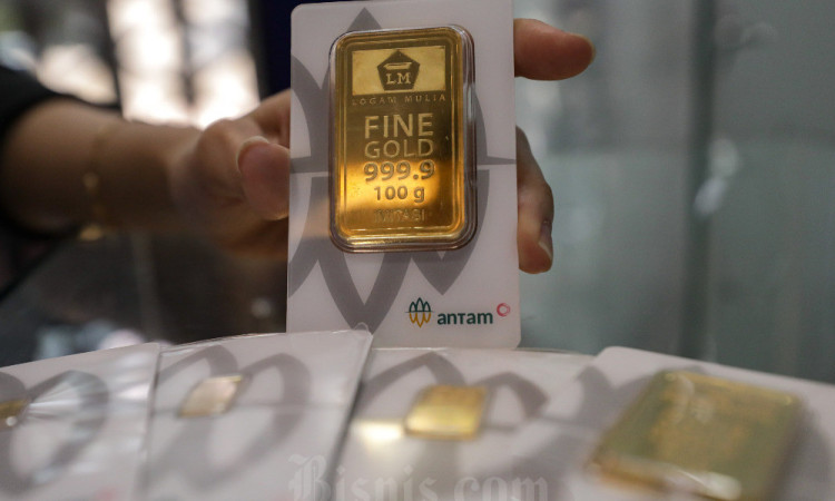 Harga Emas Antam Turun Pada Awal Pekan Ini