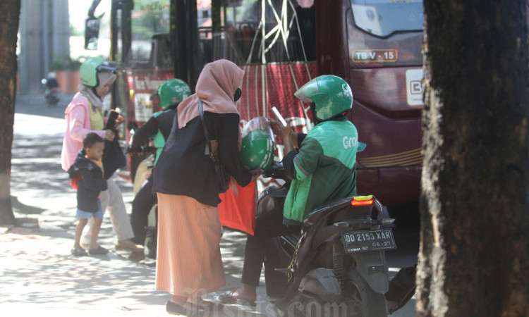 Pemerintah Pastikan Tarif Ojek Online Naik Sekitar 8%-15%