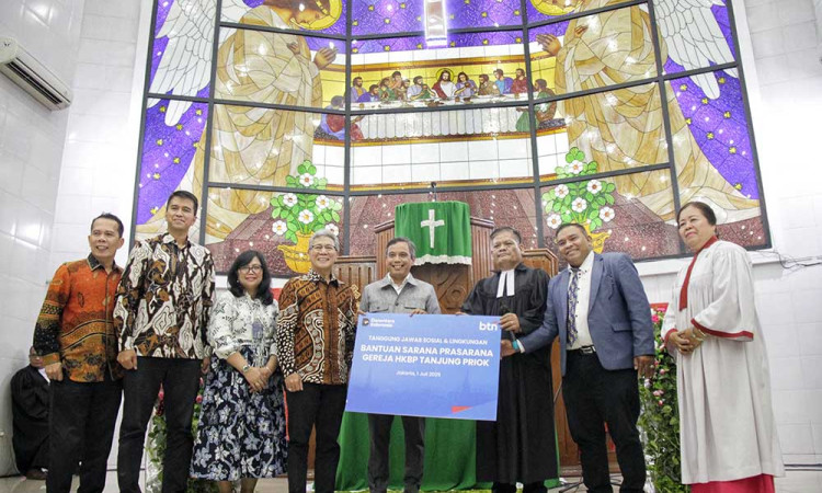 BTN Salurkan Bantuan TJSL Rumah Ibadah