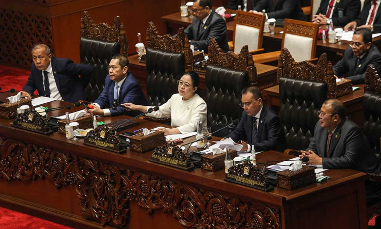 Rapat Paripurna Pengesahan Ricky Perdana Gozali Menjadi Deputi Gubernur Bank Indonesia periode 2025-2030