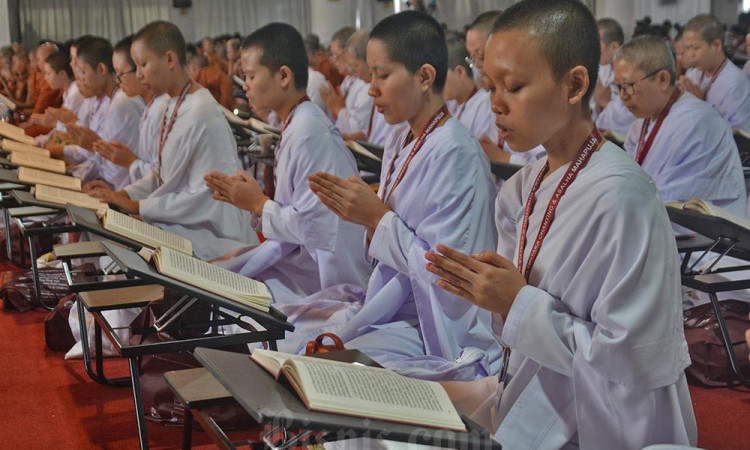 Indonesia Tipitaka Chanting dan Asalha Mahapuja 2569 Diikuti 2.007 Umat Buddha