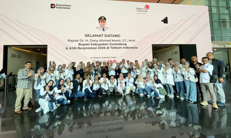 Perkuat Sinergi Digitalisasi Pemerintahan, Telkom Sambut Benchmark Smart Digital Office Pemerintah Sumedang