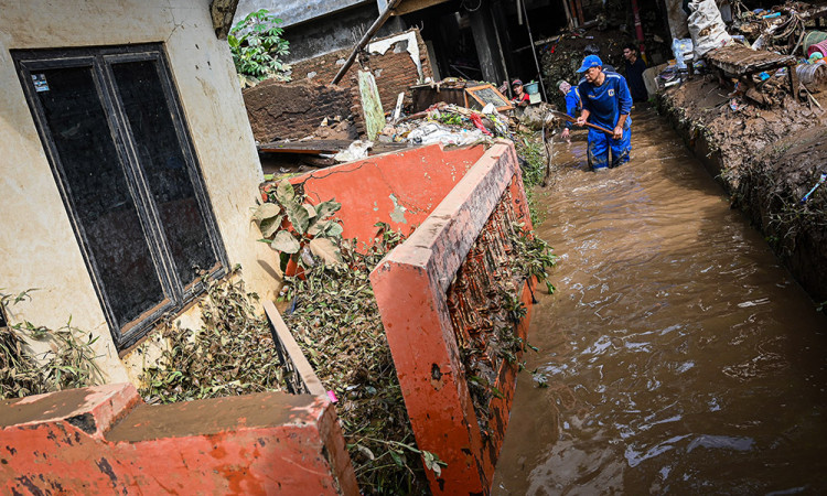 Banjir Berangsur Surut di Jakarta