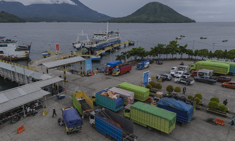 Perkuat Efisiensi Distribusi Logistik Antarwilayah