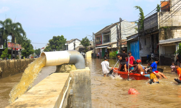 Banjir Akibat Curah Hujan dan Drainase Buruk di Tangerang