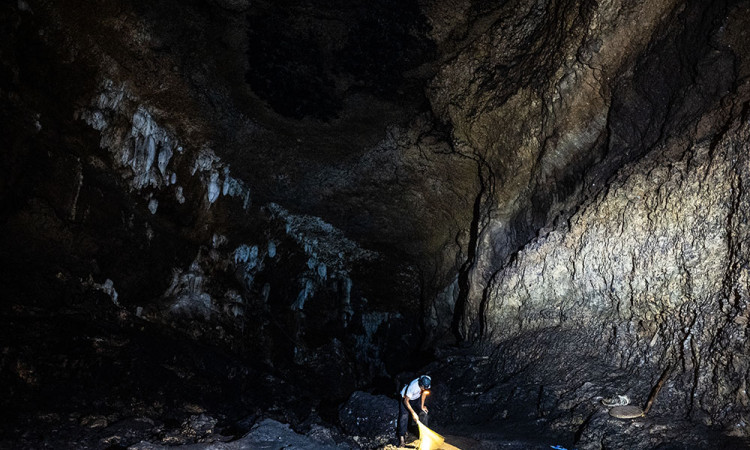 Situs Geologi Gua Petruk Kebumen
