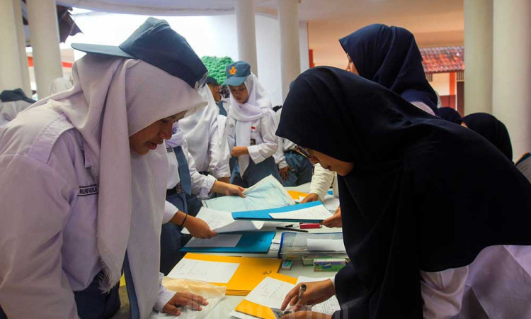 Potret Suasana MPLS Pada Hari Pertama Sekolah Rakyat