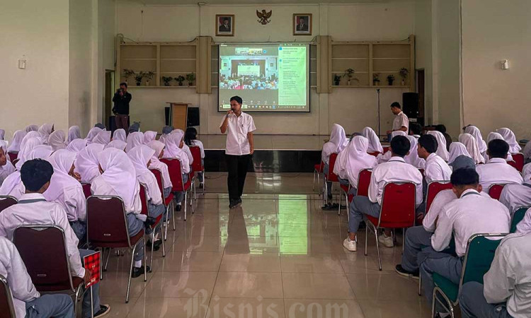 Potret Suasana MPLS Pada Hari Pertama Sekolah Rakyat