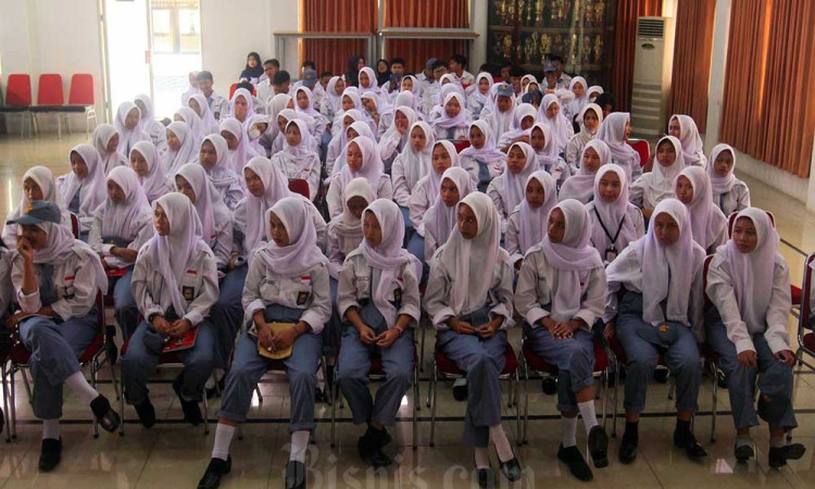 Potret Suasana MPLS Pada Hari Pertama Sekolah Rakyat
