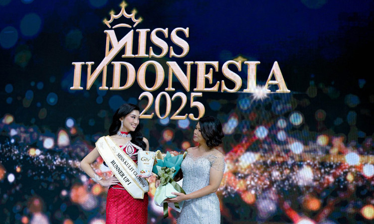 Zefanya Sharon Dinobatkan Sebagai Miss Kulit Glowing