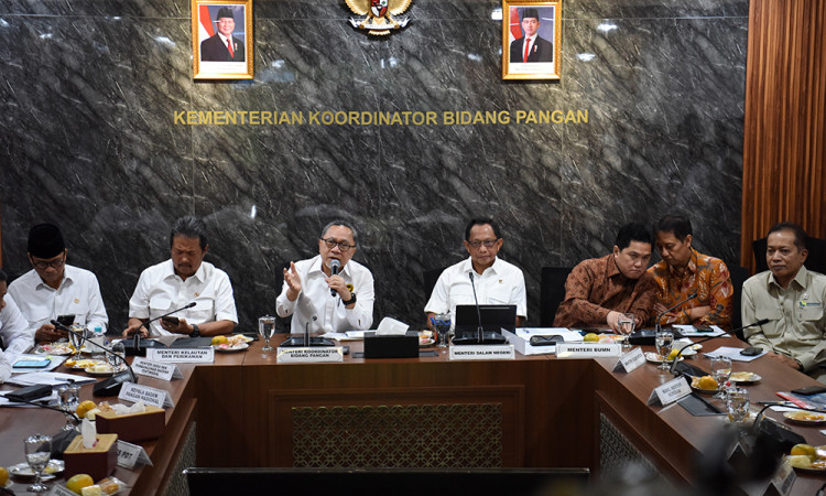 Zulkifli Hasan Pimpin Rapat Tingkat Menteri Yang Membahas Peluncuran Koperasi Merah Putih