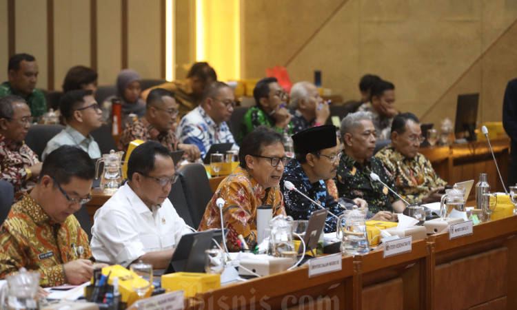 Rapat Kerja Bahas Data Penerima Bantuan Iuran (PBI) Jaminan Kesehatan Nasional (JKN)