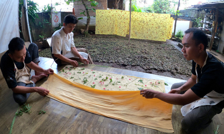 Kain Ecoprint Mulai Diminati Pasar Nasional Hingga Mancanegara