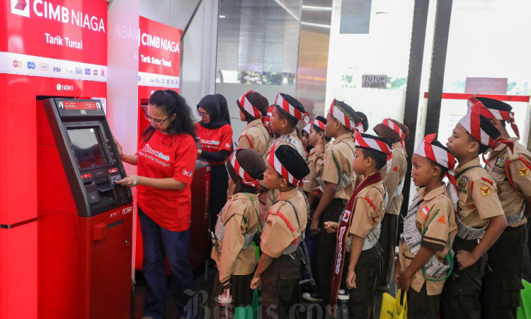CIMB Niaga Gelar Tour de Bank