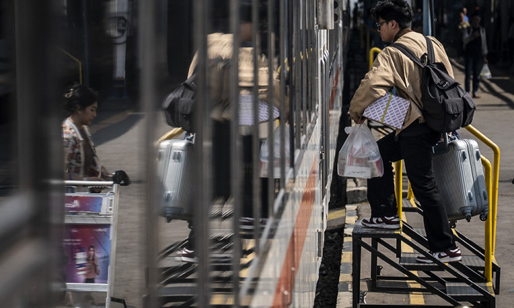 Realisasi Penjualan Diskon Tiket Kereta Api