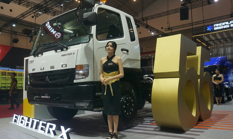 Fuso Pamerkan EV Mobile Charger dan Fighter-X Terbaru di GIIAS 2025