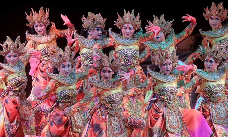 Tari Kontemporer Cipta Rwa Loka Tampil Pada Festival Seni Bali Jani 2025