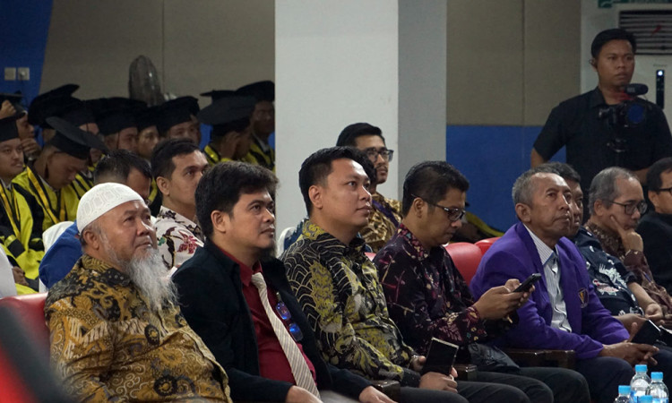 Cobra Dental Hibahkan Dental Ambulance kepada Universitas Muhammadiyah Sidoarjo