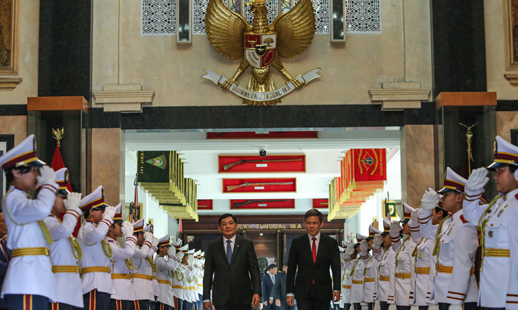 Menhan Sjafrie Sjamsoeddin Bahas Kerjasama Militer Dengan Singapura