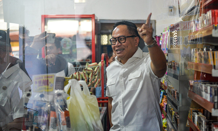 Wamen BUMN Tinjau Koperasi Desa Merah Putih
