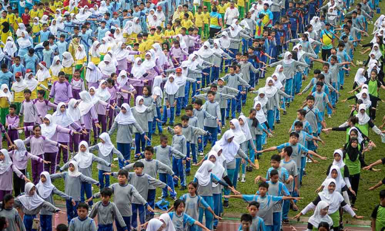 Senam Anak Indonesia Hebat Pecahkan Rekor MURI