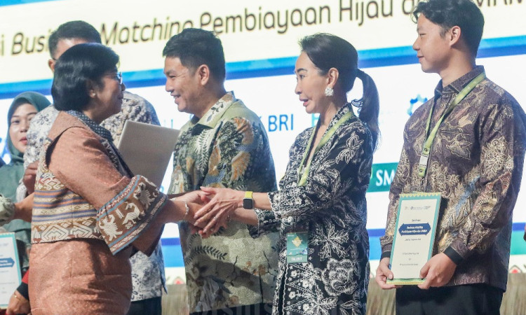 Pembiayaan Hijau dan UMKM Pada Ajang Karya Kreatif Indonesia (KKI) 2025